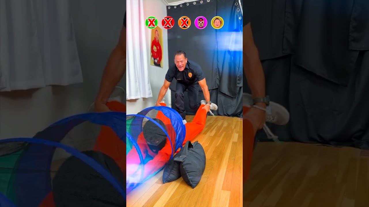 Can You Escape a Real Police Officer? 👮