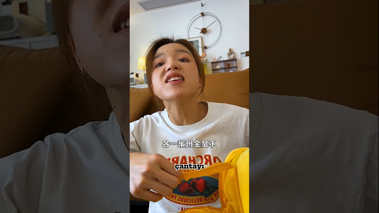 Tobo'nun okul çantası yırtılmıştı ama annesi ona yeni bir çanta almamıştı.