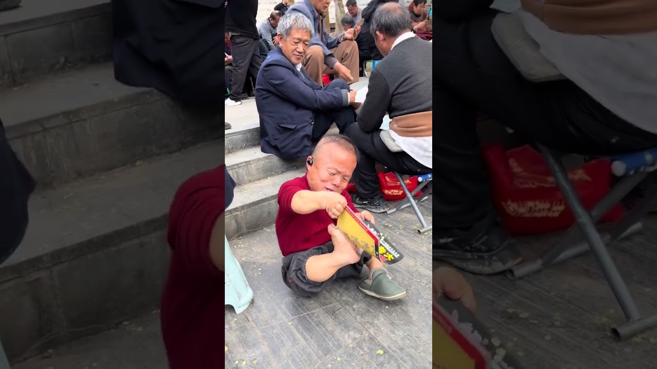 Watch it again and laugh again, funny, old six dozen 🐻 P103