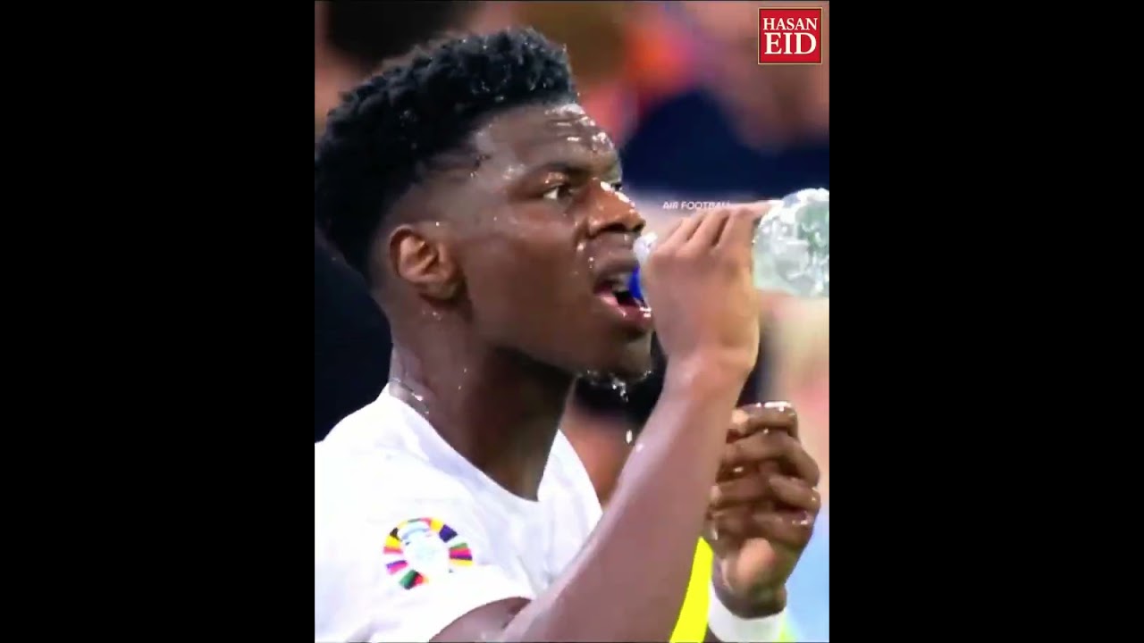 الماء واللاعبون + المدرب 😥 | Water & Players + Manager