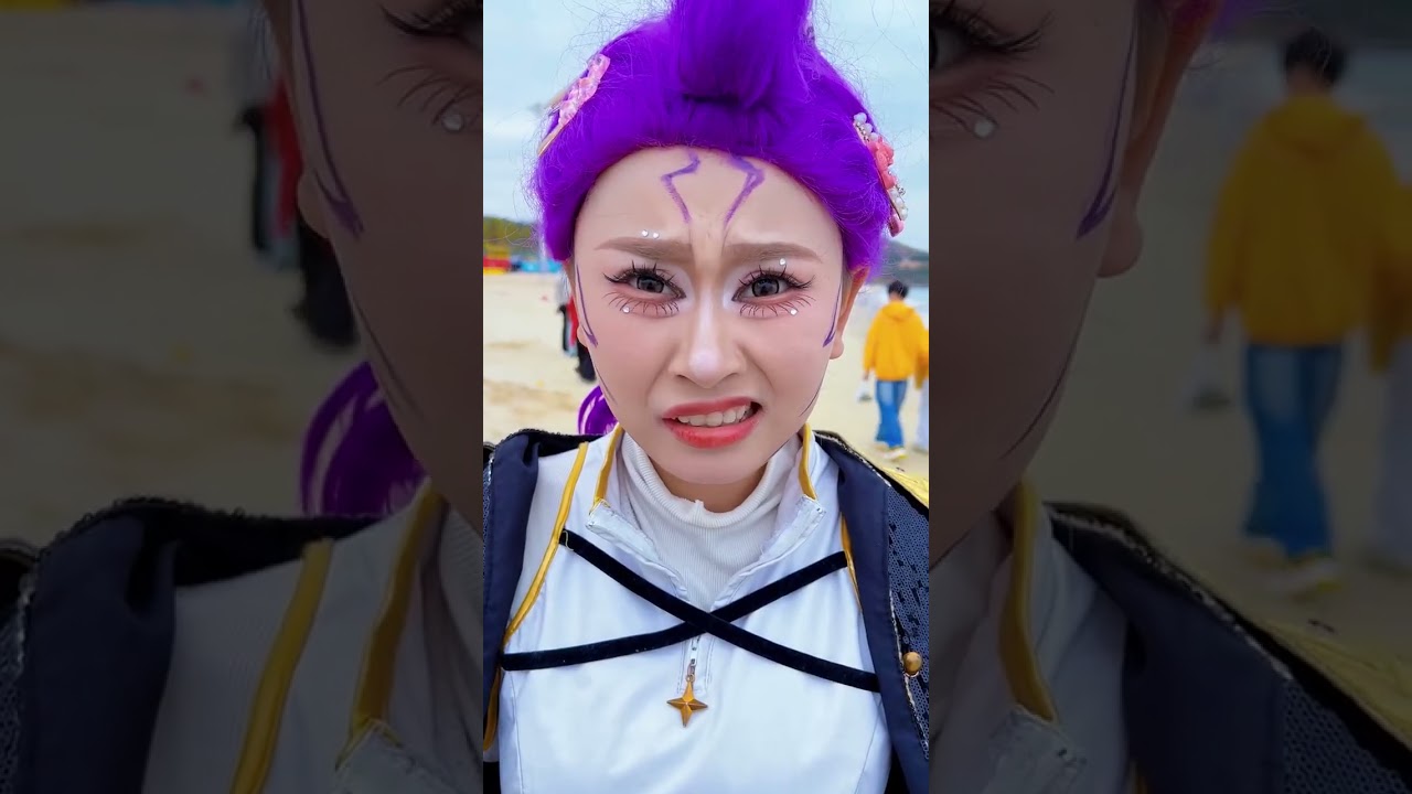 Funny Cosplay Walk 😆🔥Epic Costume Entry on Beach 🎭#viralvideo #trending