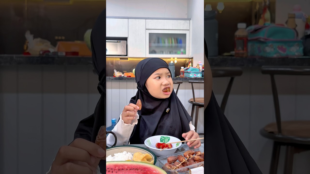 Ketika Arsyila nunggu adzan magrib #shorts #viral #comedy