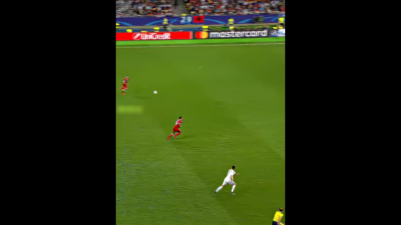 المشجع خرب هدف محقق؟!