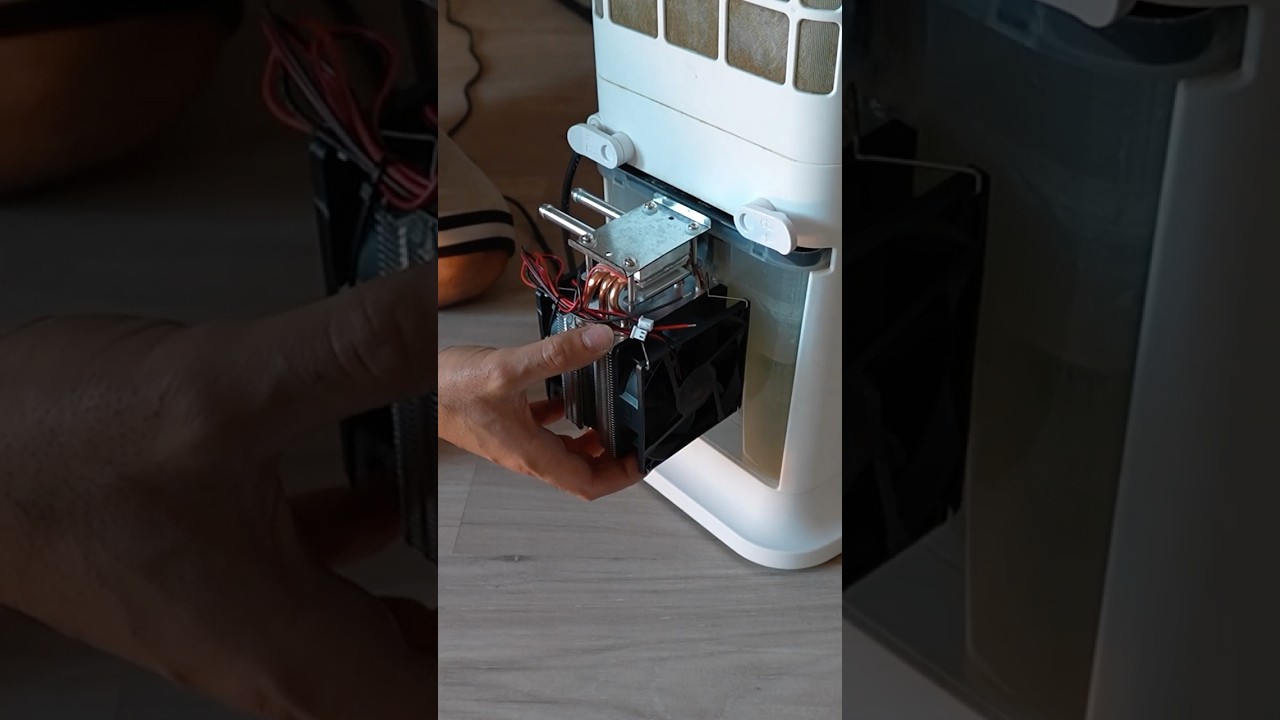 هل يمكن تحويل مروحة عادية إلى مكيف؟ جربت باستخدام مبرد PC! 🥶