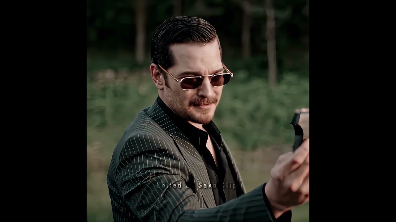 Kibirli Eşref Tek😅#eşreftek #nisan #çağatayulusoy #demetözdemir #eşrefrüya #sakoclipsshort