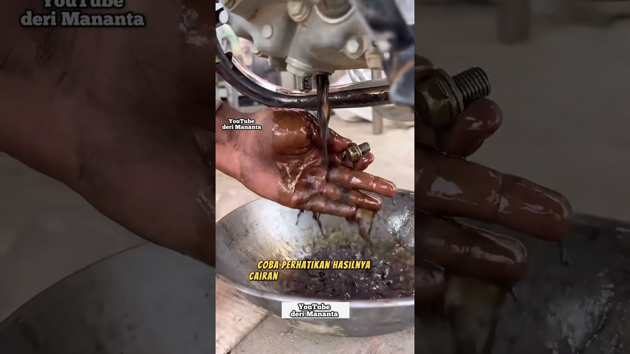 Servis & Ganti Oli Motor ala Pria Pakistan