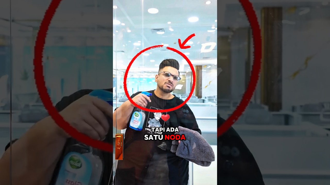 OB Ini Bersihin Kaca Sampai Frustasi… Ternyata yang Kotor Kacamata Sendiri! 😂 #shorts