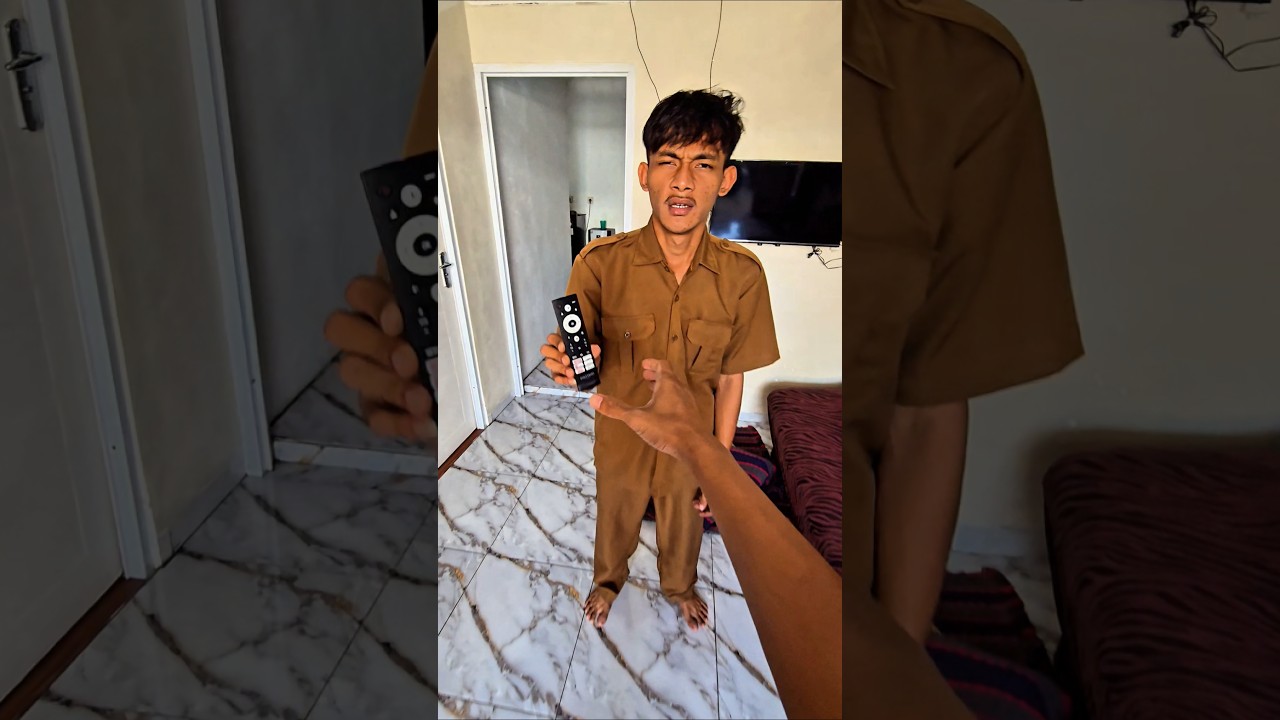 mau pinjem remot eh mati lampu🤦‍♂️🤦‍♂️🤦‍♂️