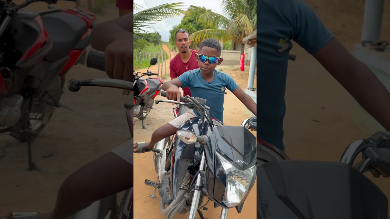 Escolhendo a moto #youtubeshorts #viralvideo #funny #song #shorts #short #viral