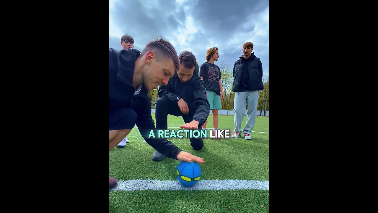 This Goalkeeper’s Reflexes Look Almost Impossible 😱🧤