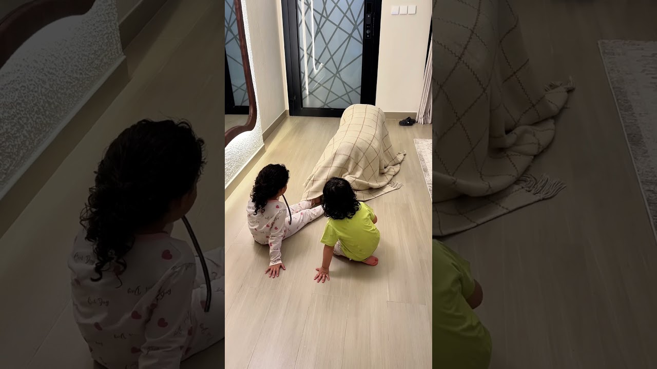 مش لازم كل يوم تشتري لعبة لابنك عشان ينبسط ، ممكن اشي بسيط تلعبو مع ابنك ينبسط فيه أكثر من أي لعبة😍