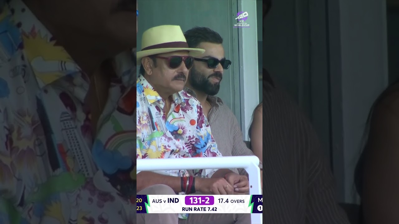 India great Virat Kohli showed up at Lord's and the crowd loved it 🤩 #T20WorldCup