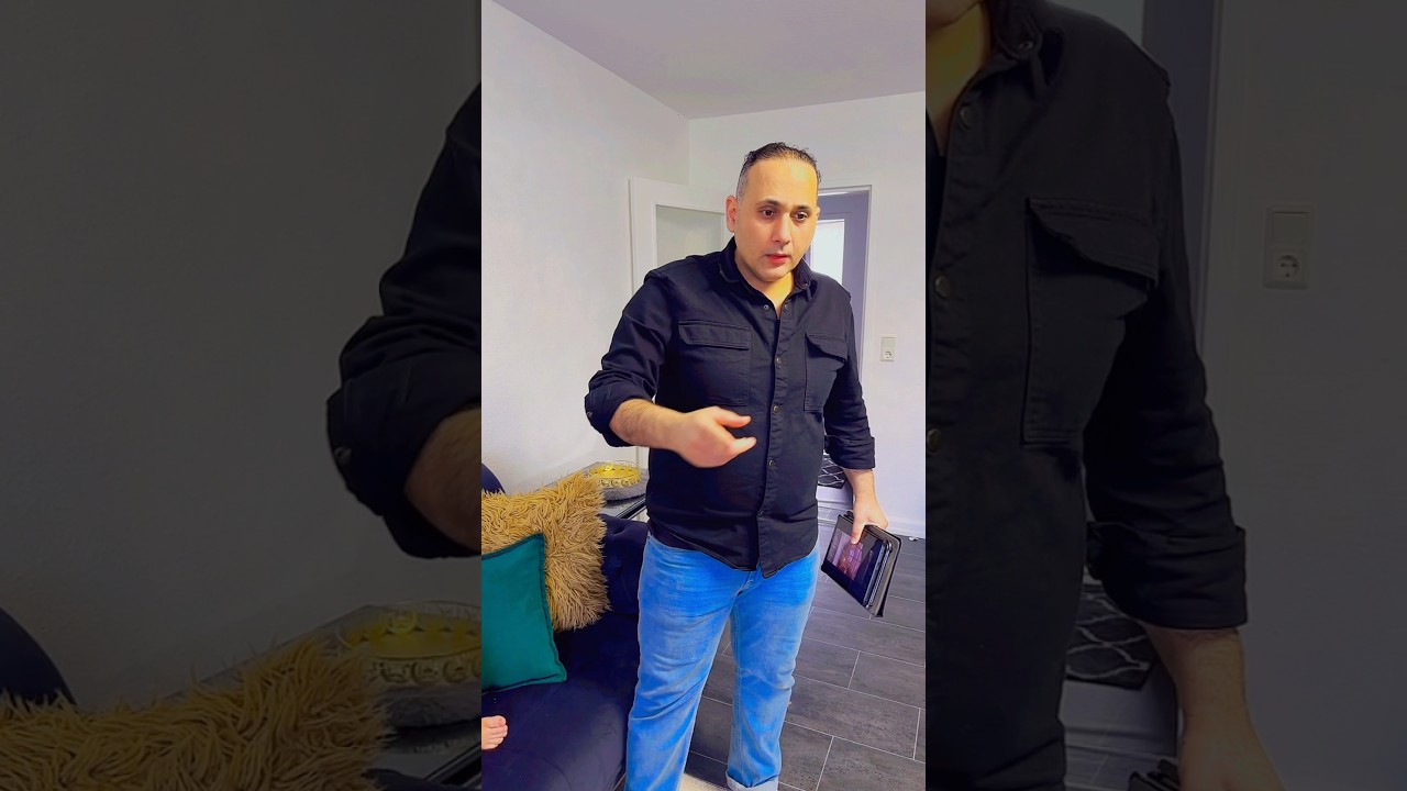 حتى انتي كمان ع الايباد و التليفون 🤦🏻‍♀️🤦🏻‍♀️